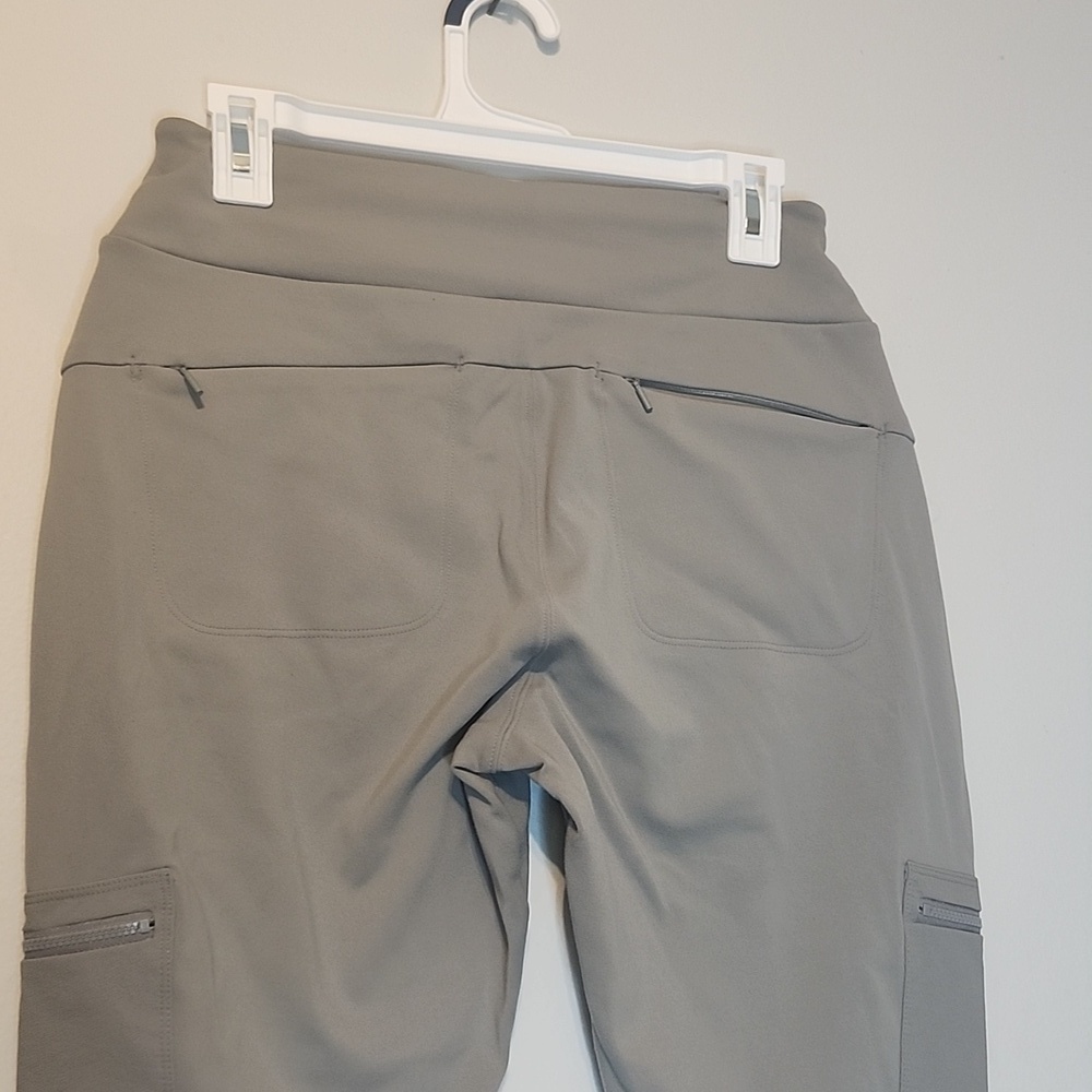 Atleta Women's Gray Pants - Picture 8 of 10